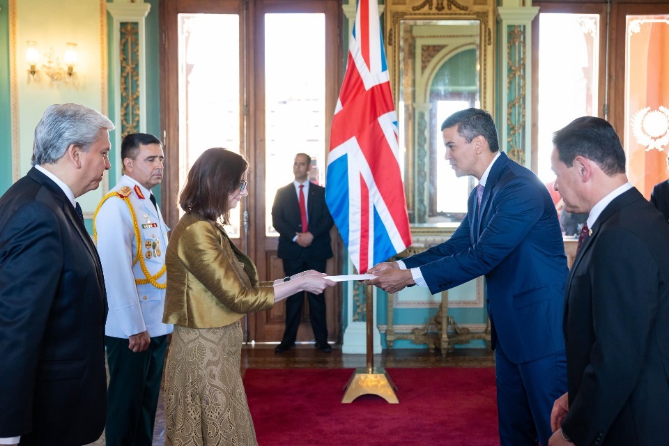Imagem relacionada à notícia: Embaixador Britânico apresenta credenciais ao Governo paraguaio