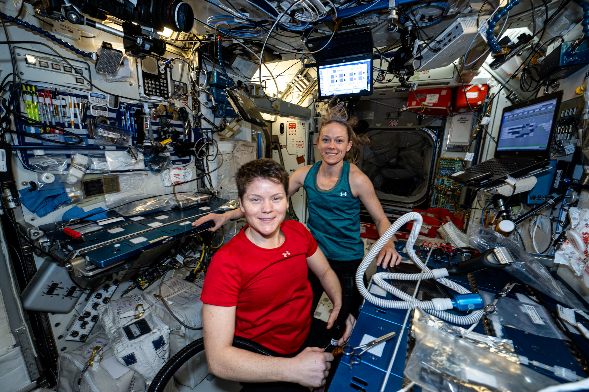 Imagem relacionada à notícia: Astronautas da NASA para responder perguntas de estudantes em Nova York, Utah