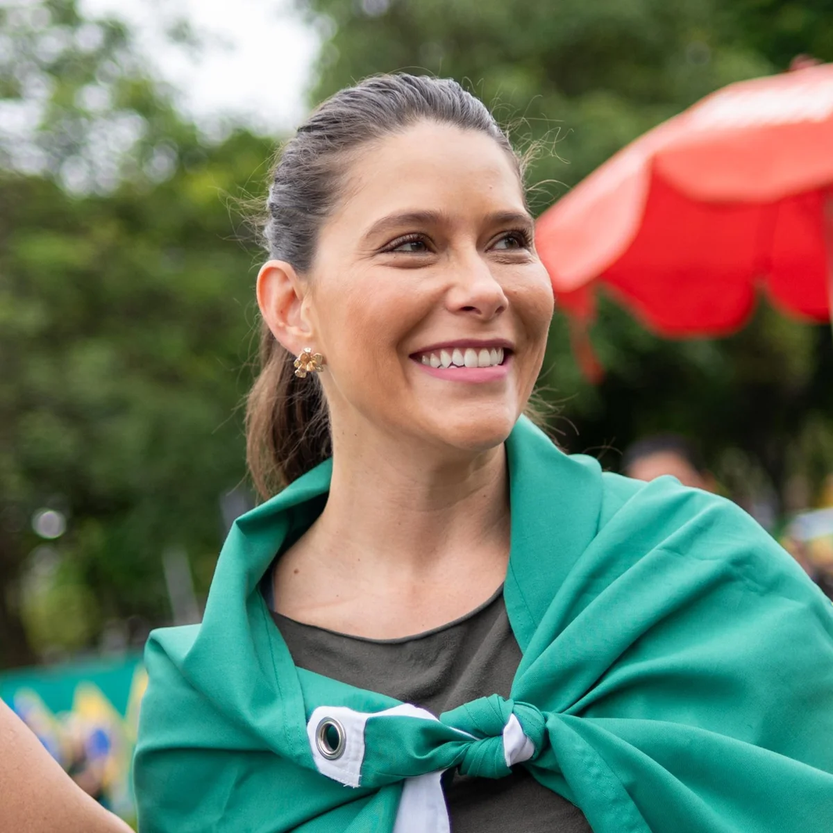 TRE-DF manda remover propaganda de candidata que fala em “Mônicas Hilton”
