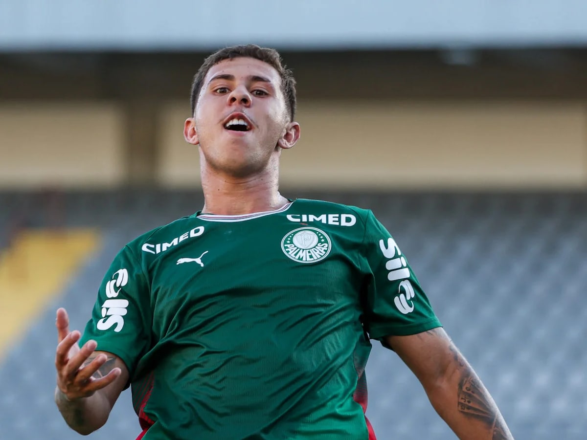 Palmeiras afasta jogador do sub-20 após denúncias de agressão física por ex-mulher