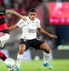 Foto: Gilvan de Souza/CRF - Legenda: Corinthians e Flamengo recebem oferta da Fatal Model / Jogada10