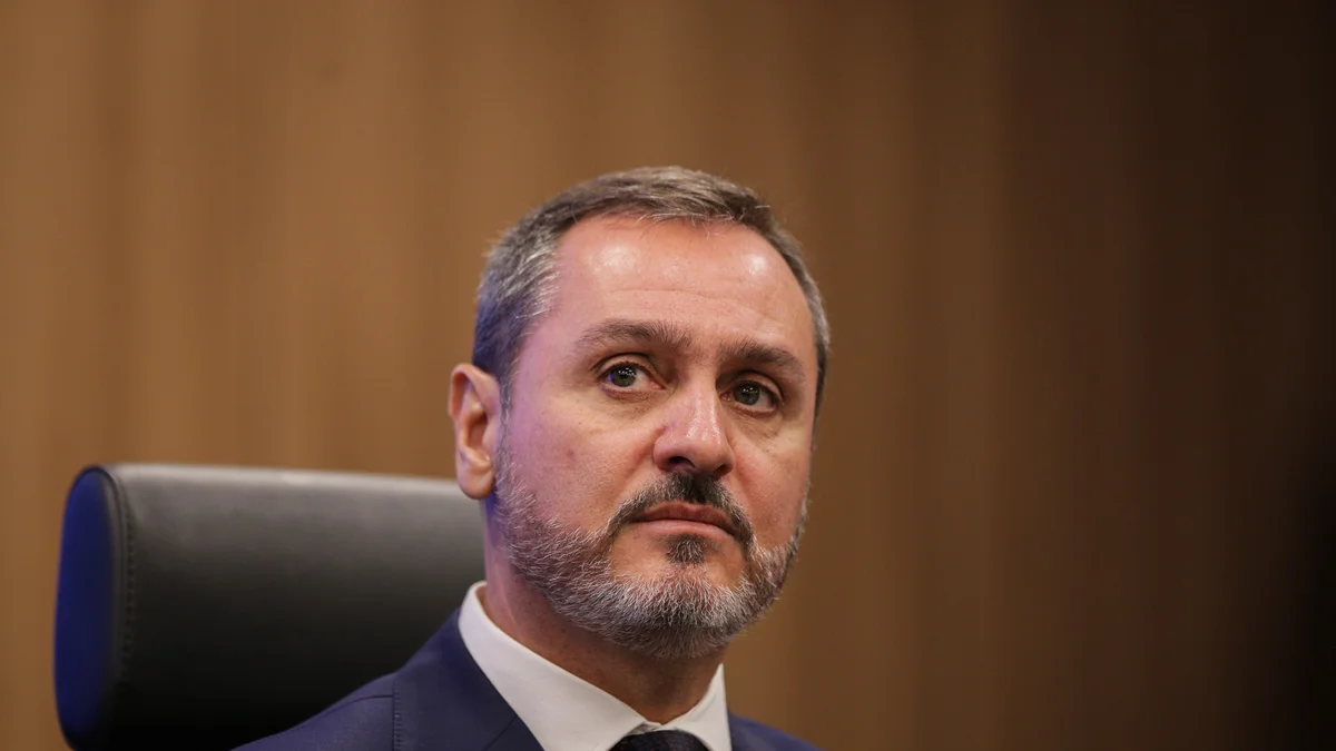 STF: Mendonça manda intimar Andrei Rodrigues sobre afastamento da PF