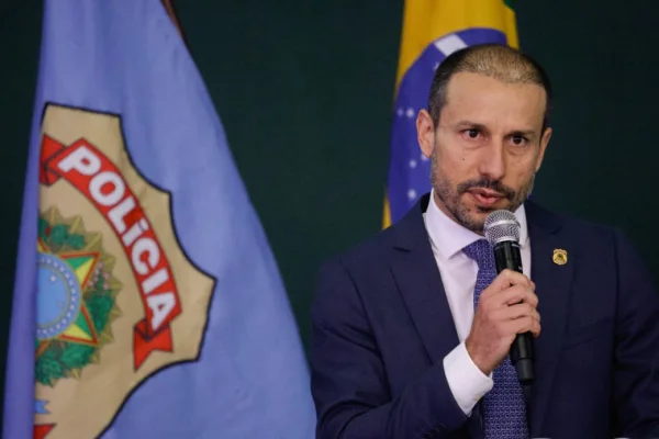 Sucessor de Andrei diz que PF não se deixará abalar por “ataques”