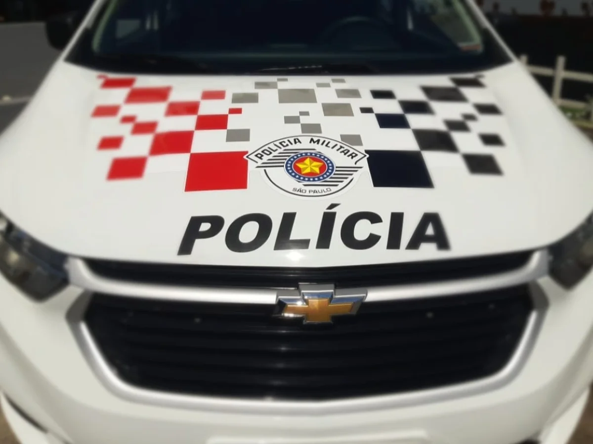 Homem é preso suspeito de agredir ex-namorada em casa e destruir móveis