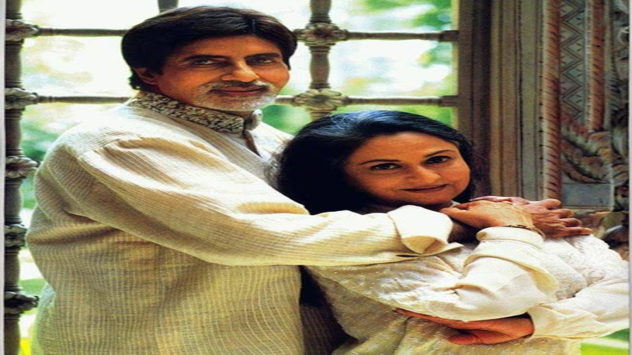 Amitabh Bachchan relembra o casamento simples com Jaya e diz: 'nem sei como ela convenceu seus pais para o casamento'