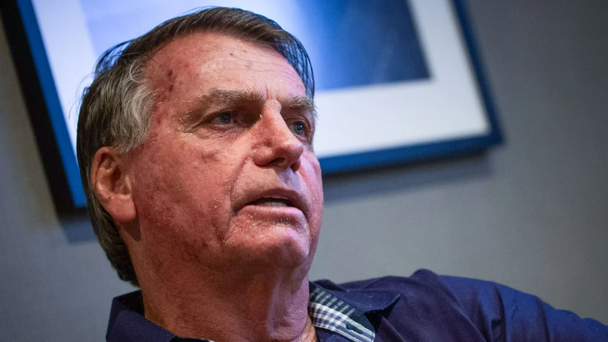Entenda o que ocorre com Jair Bolsonaro se perder a patente em ação no STM