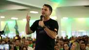 Flávio Bolsonaro nega que irá retirar de Nossa Senhora Aparecida o título de Padroeira do Brasil: 'Fake news'