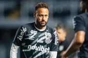 Em recuperação, Neymar diz que tem cuidado “dobrado” com o “mental”