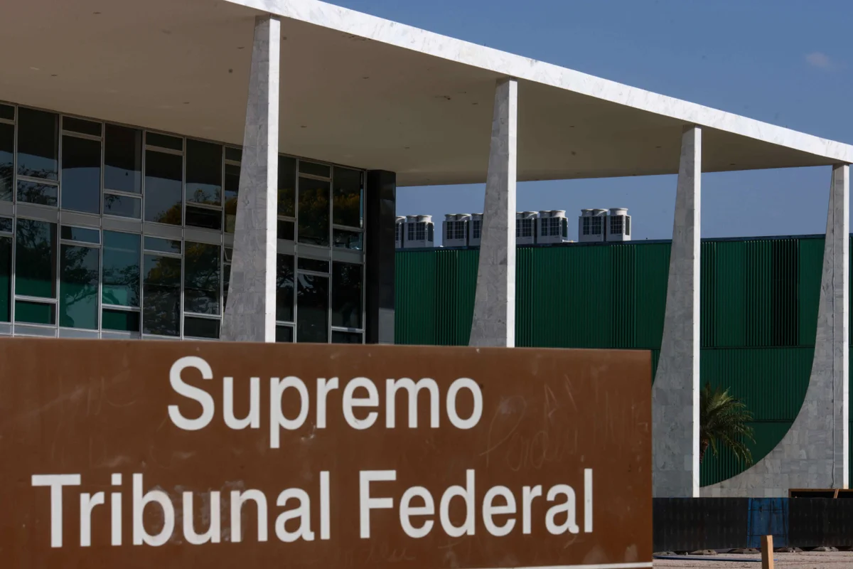 Após Dino reintegrar Andrei na PF, saiba o que diz o Regimento do STF