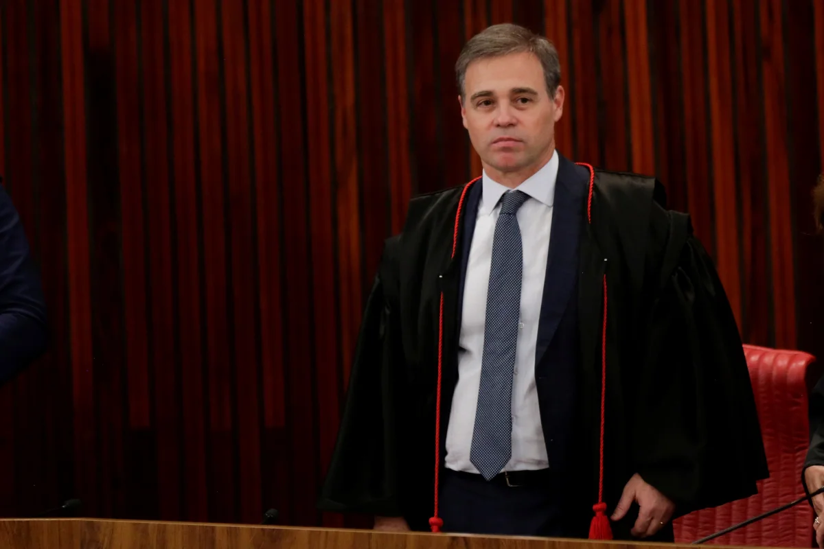 Mendonça diz ter sido monitorado pela PF por mais de 30 dias