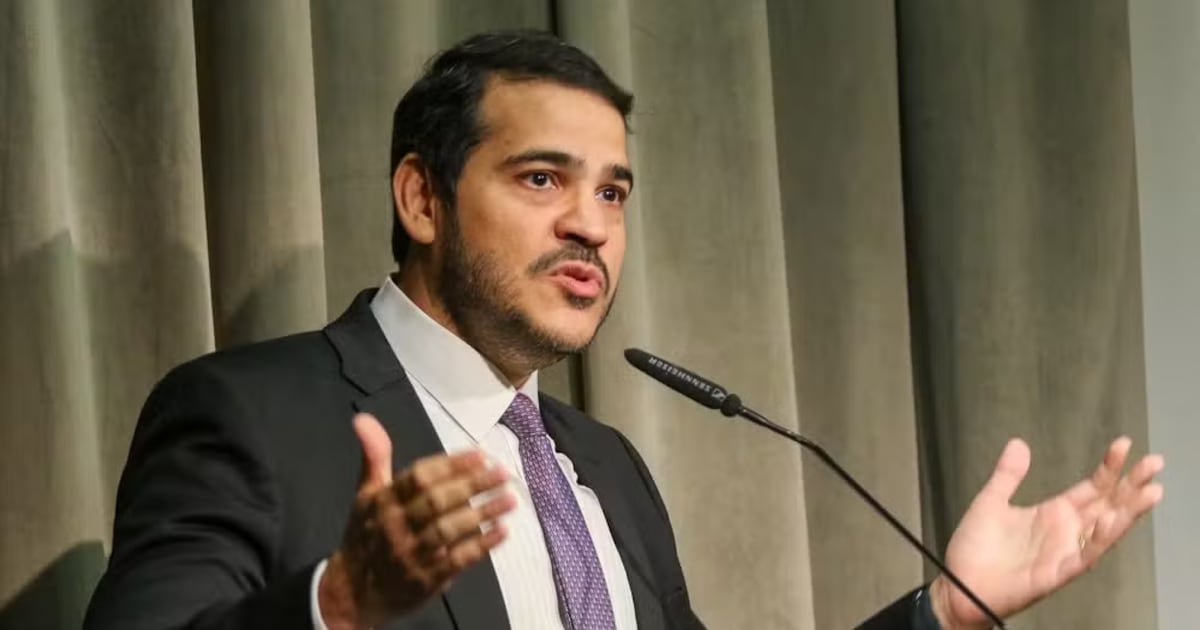 AGU quer levar afastamento de Andrei Rodrigues ao plenário do STF, mesmo após decisão de Dino