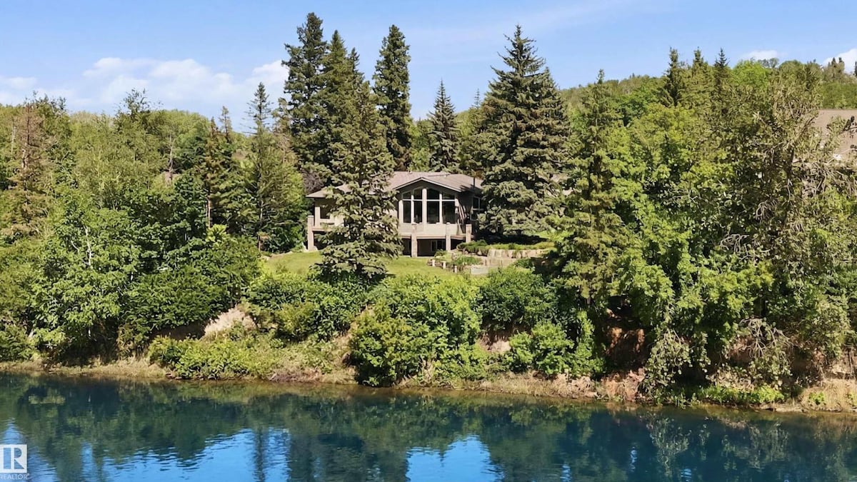 Expensive homes for sale in Edmonton this month