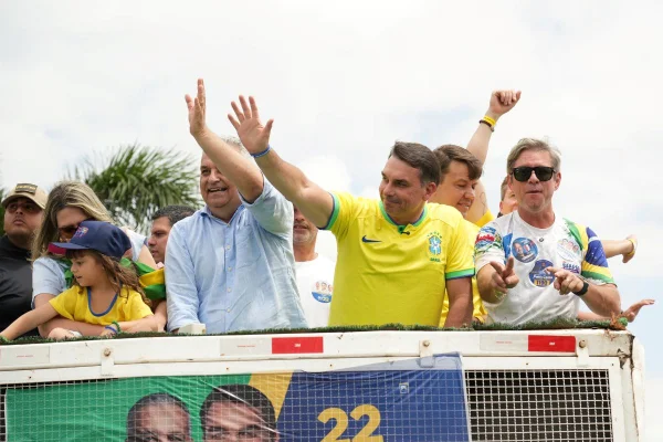 Flávio volta a MG competitivo contra Lula, mas vê Roscoe longe de Cleitinho - destaque galeria