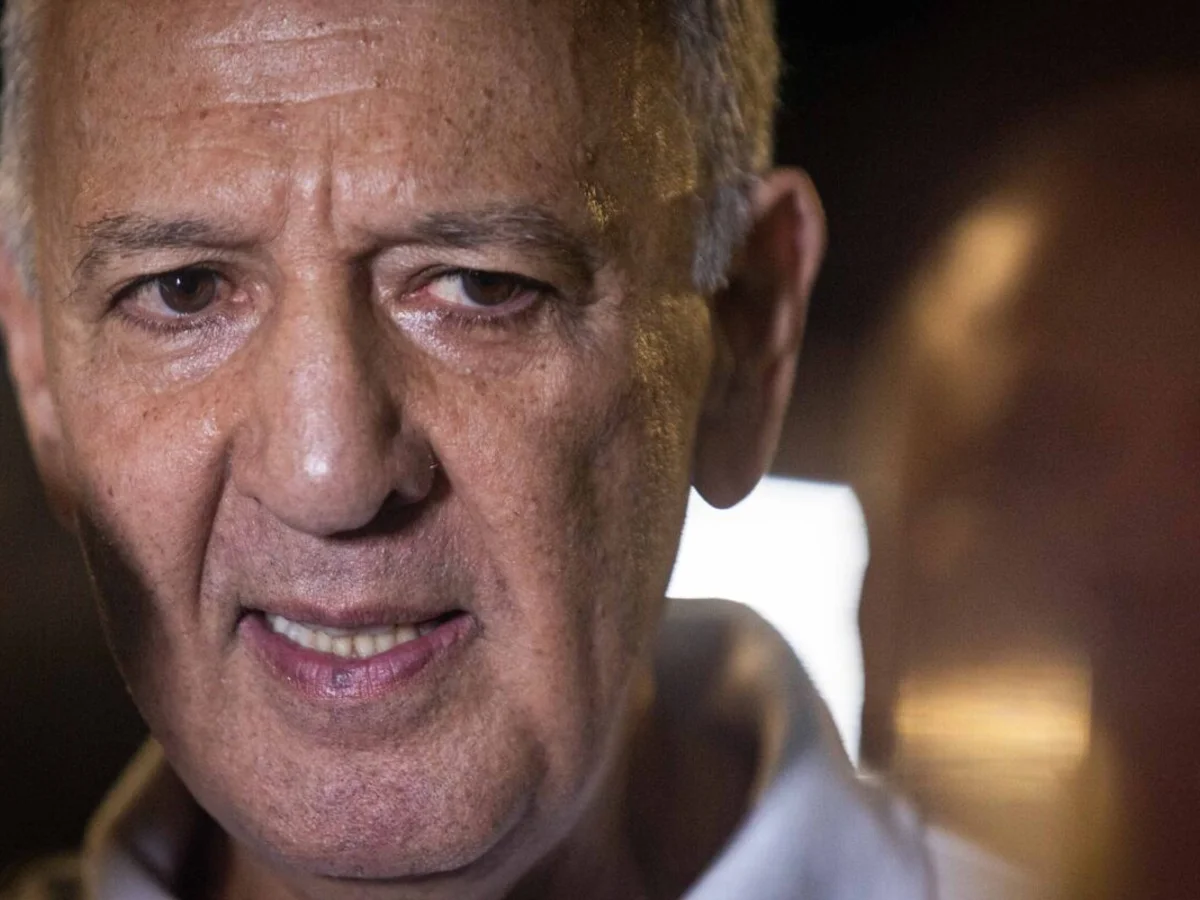 Em sabatina, Arruda diz que vai acabar com a "farra dos pardais"