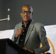 Imagem relacionada à notícia: Pheli FM recebe novos equipamentos
