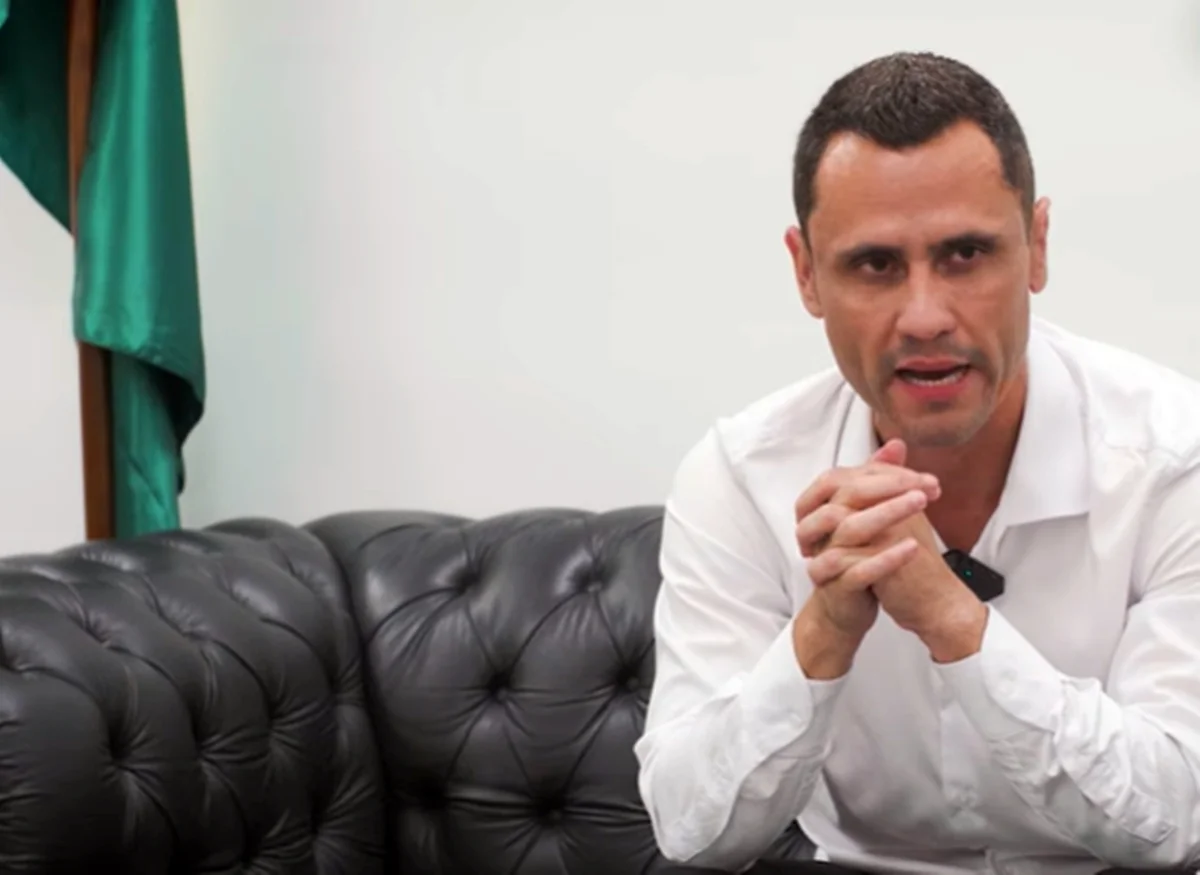 Imagem da matéria: Real Time: líder em MG, Cleitinho também tem maior rejeição; veja ranking
