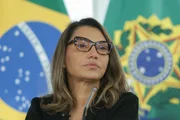 Juíza pede que a AGU explique o motivo de representar Janja judicialmente