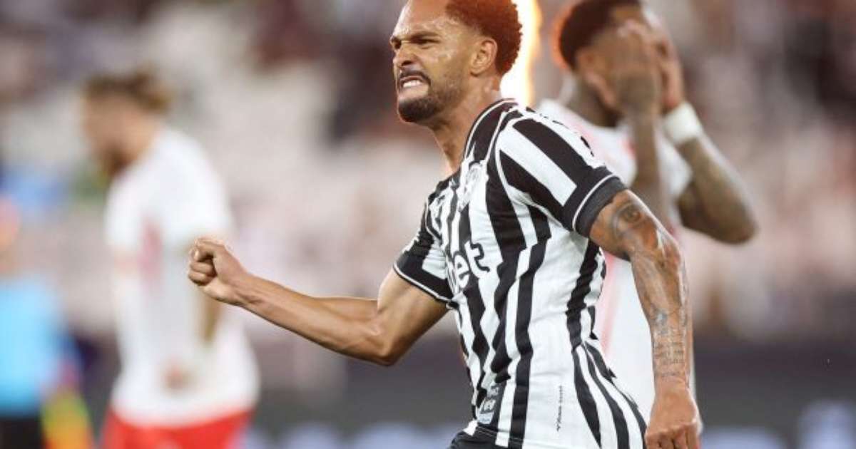 Vitinho marca contra o Bragantino, mas Botafogo empata mais uma vez