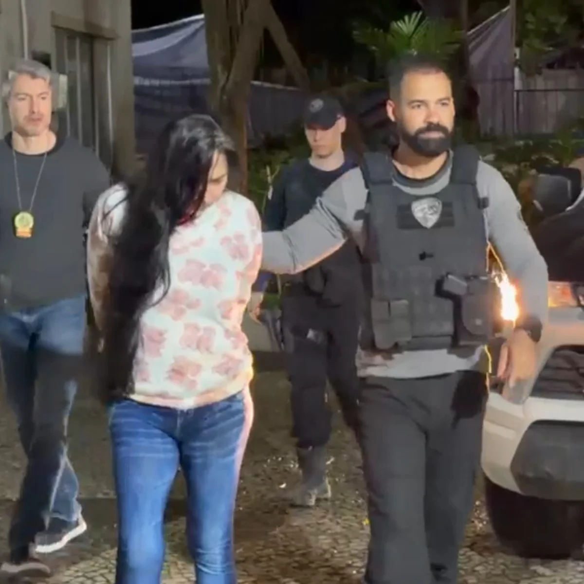 Mulher é suspeita de matar a mãe a marteladas após vê-la com o companheiro