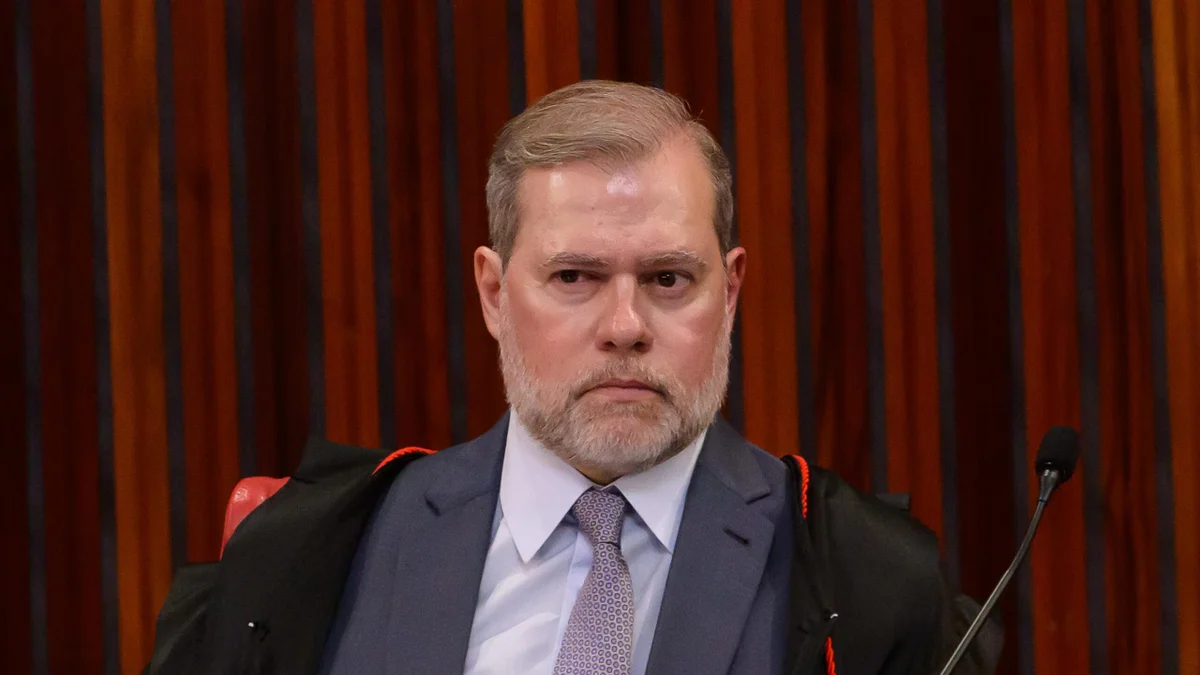 Toffoli declara suspeição em sessão que julga se abre investigação a Moraes