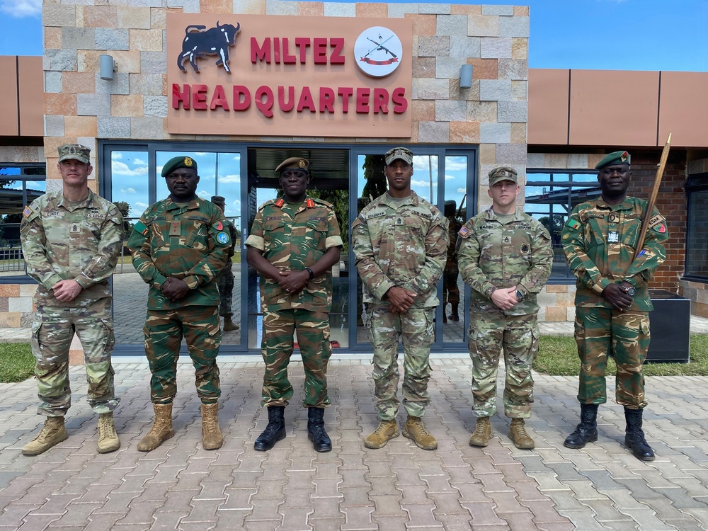 Imagem relacionada à notícia: Exército da Zâmbia fortalece o desenvolvimento da NCO através do novo curso de educação militar profissional
