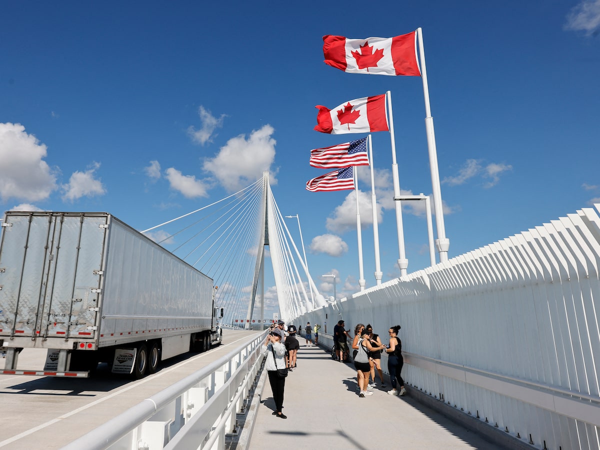 Tarifas de retaliação do Canadá sobre produtos dos EUA entram em vigor nesta terça-feira