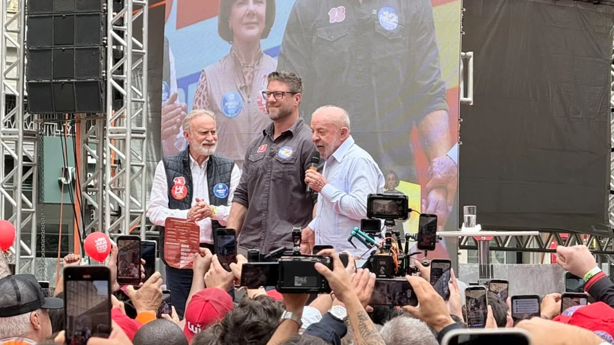 Lula: queda de sigilo vai desmascarar quem fez "putaria" junto com Vorcaro