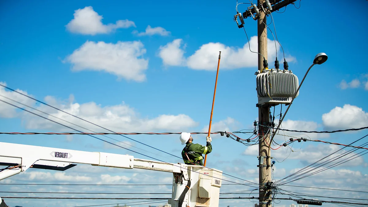 Áreas da Vila Planalto ficam 10 horas sem energia nesta segunda-feira