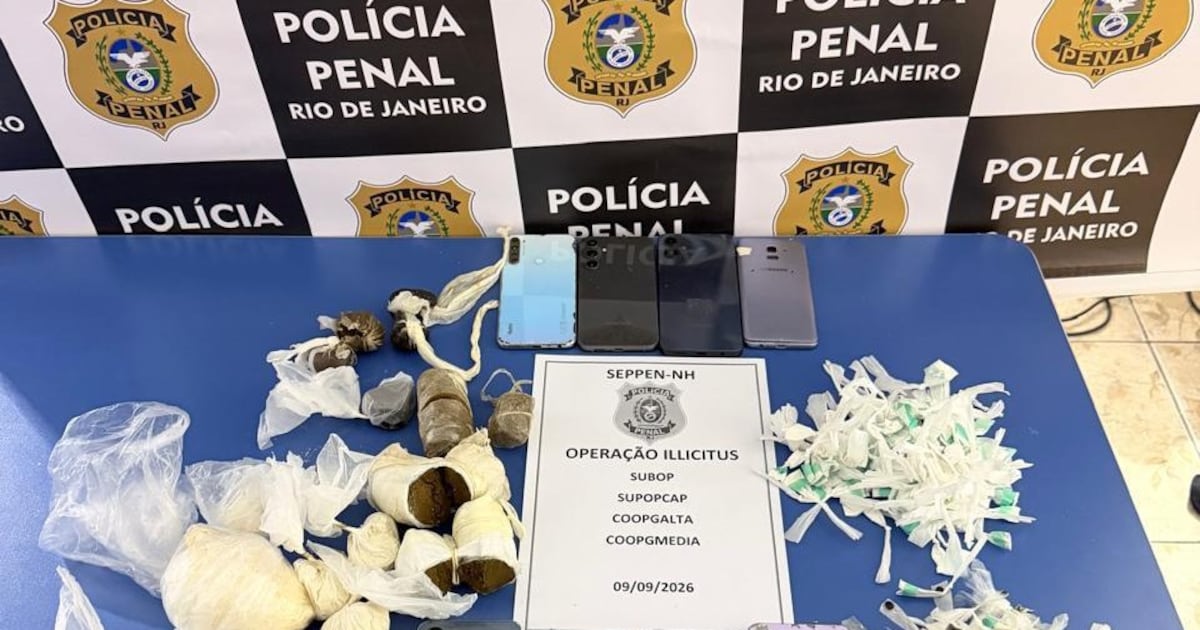 Polícia Penal apreende 28 celulares e cerca de 1 kg de drogas em quatro presídios do RJ