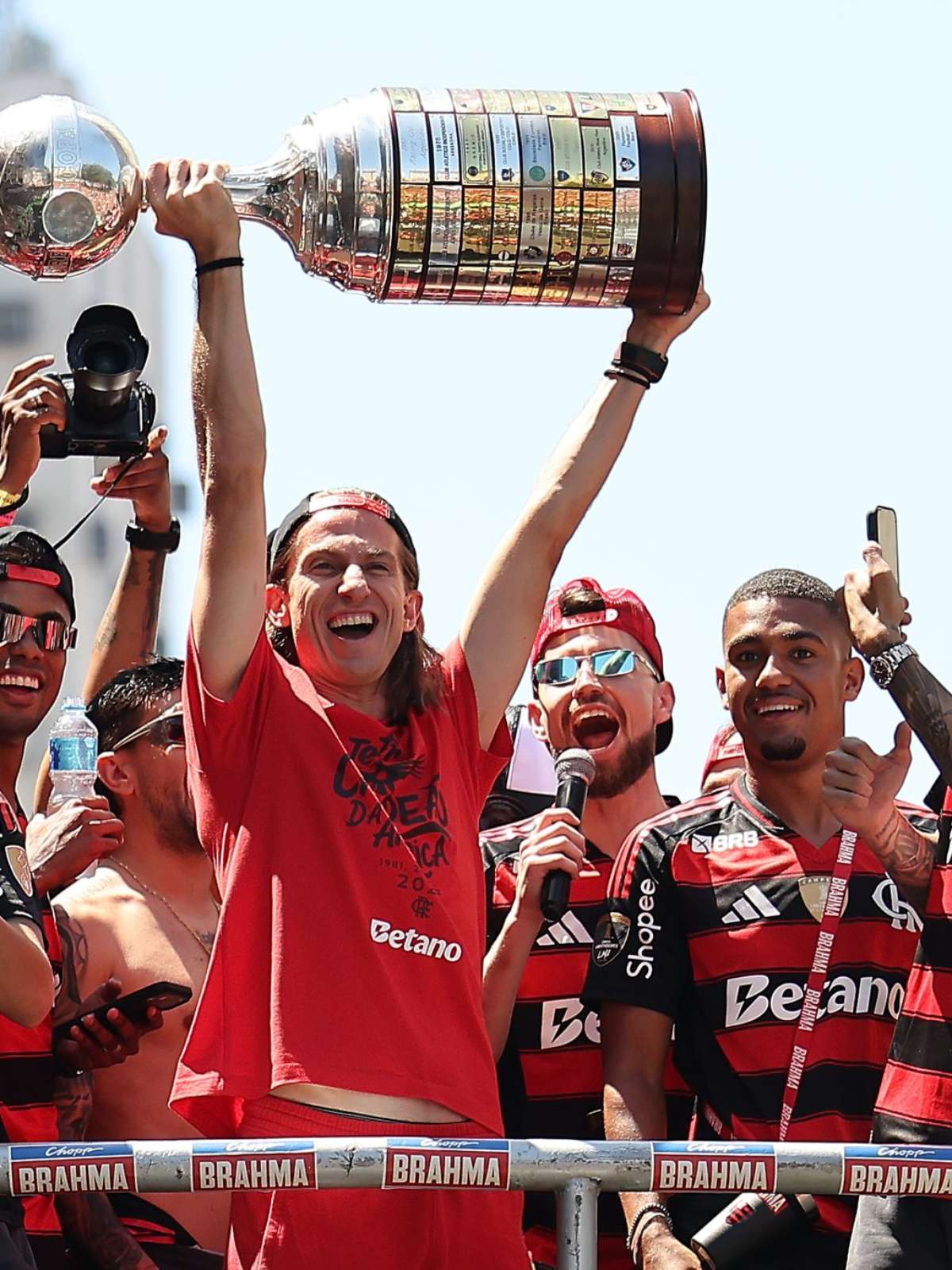 Clube do ano: Flamengo é indicado ao Ballon d'Or 2026; veja concorrentes