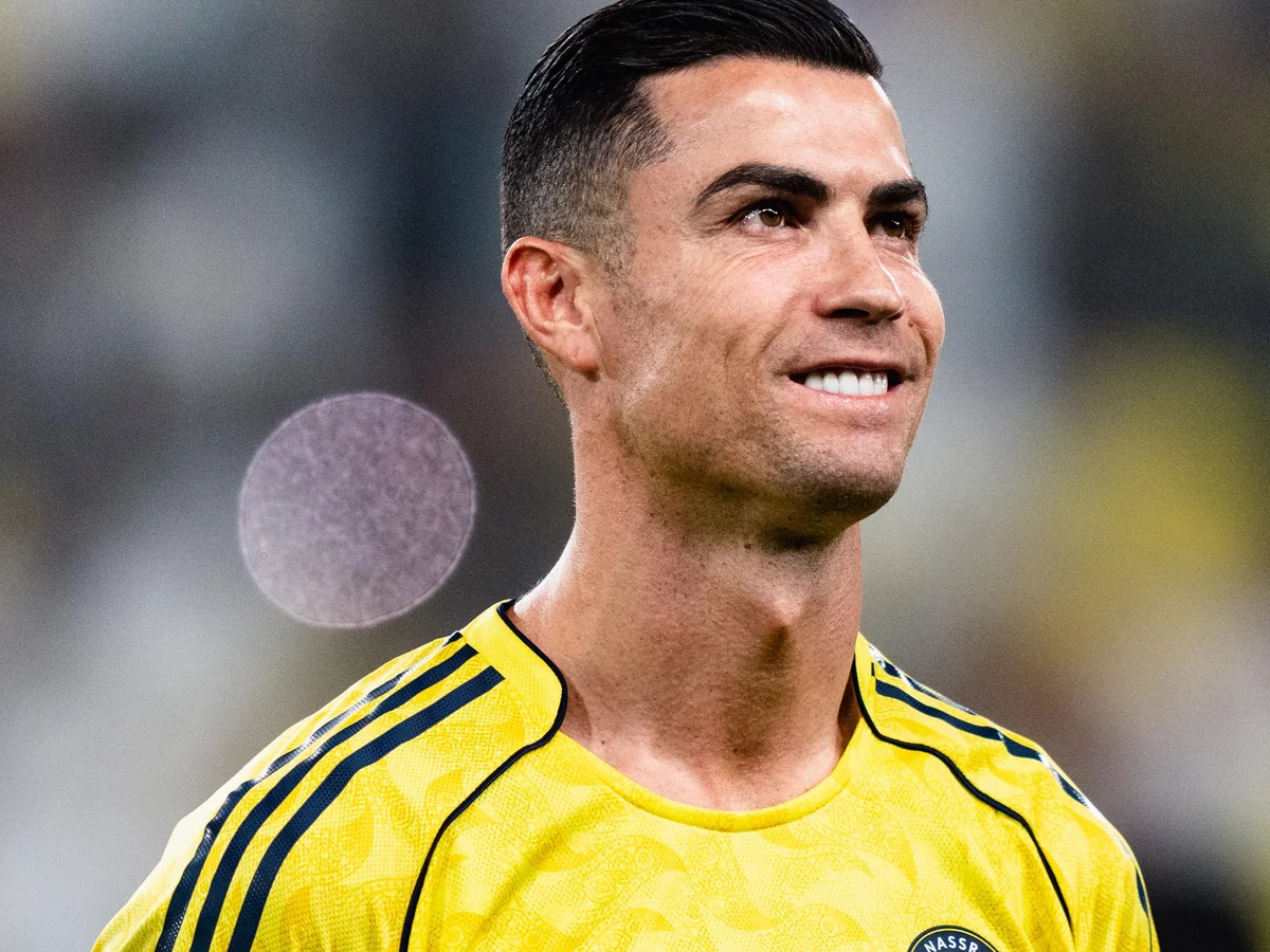 Cristiano Ronaldo negocia compra do Al-Nassr em consórcio com dono do Milan