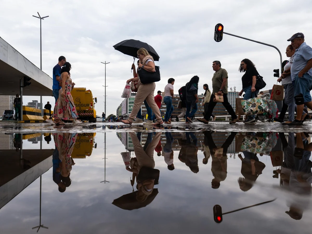 Inmet emite alerta amarelo para risco de tempestade com granizo no DF