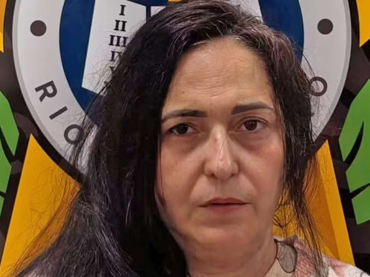 Mulher mata a mãe de 77 anos a golpes de martelo após suspeita de traição no RJ