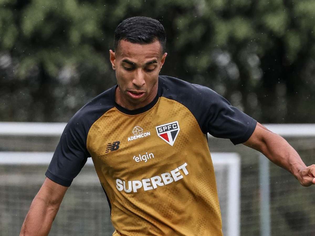 Victor Sá se recupera de lesão e reforça o São Paulo contra o Boca Juniors
