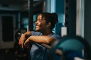 "Bro-lates": aulas de pilates exclusivas para homens fazem sucesso nos EUA