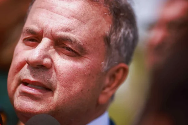 Flávio é orientado a não acionar Justiça contra reajuste do Bolsa Família - destaque galeria