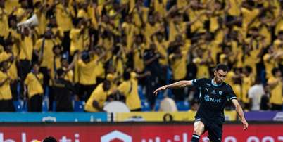 Gabriel Martinelli desencanta e brilha com tr&ecirc;s gols em goleada do l&iacute;der Al-Hilal. Foto: Reprodu&ccedil;&atilde;o/X @Alhilal_EN / Estad&atilde;o