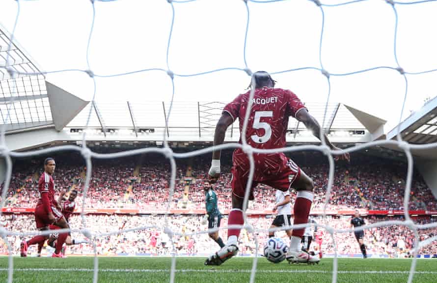 Liverpool frustrado sem qualquer faísca enquanto o Fulham conquista seu merecido primeiro ponto