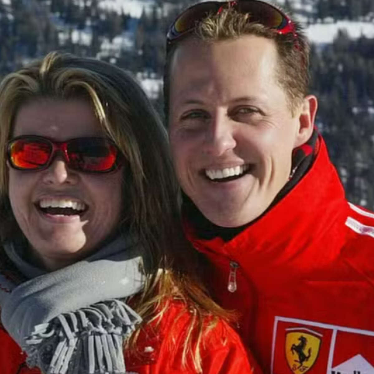 Em documentário, esposa de Schumacher tem aparição rara e fala sobre o acidente sofrido pelo ex-piloto