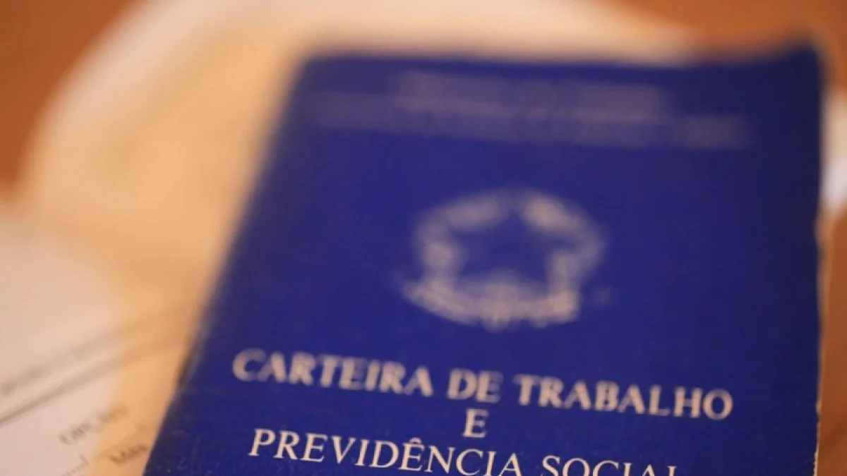 DF começa a semana com 1,3 mil vagas. Salários chegam a R$ 3,5 mil