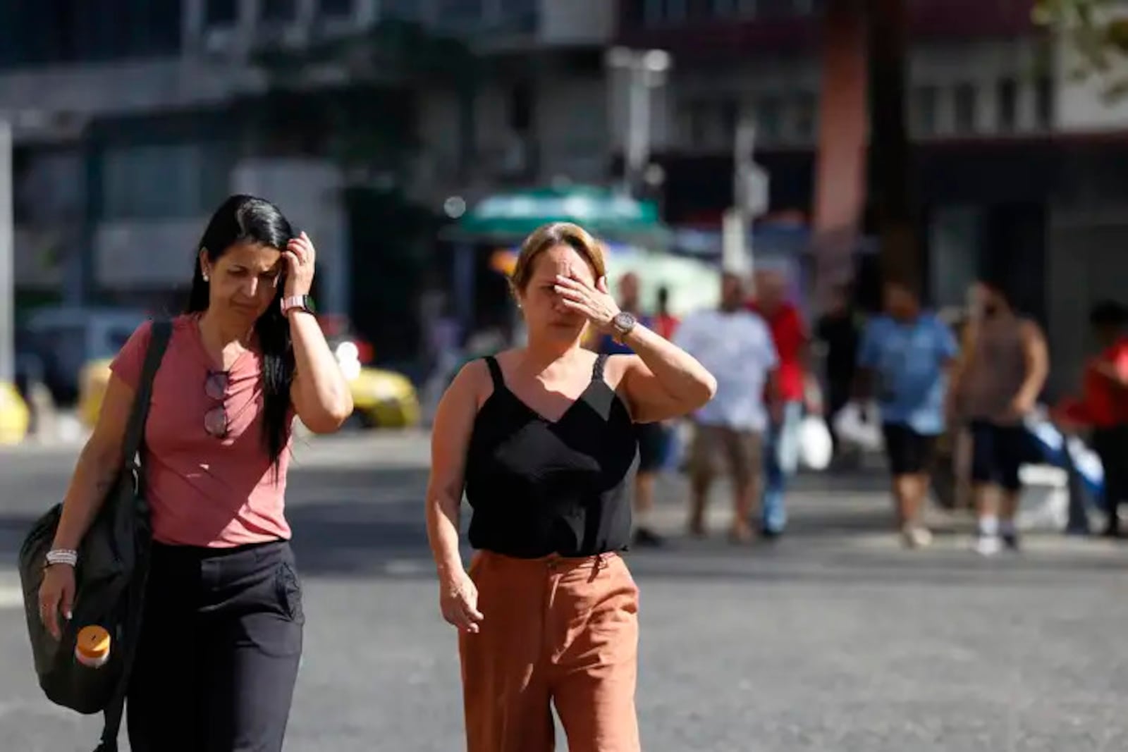Imagem da matéria: Estudo prevê até 13 mil mortes no Brasil com calor do Super El Niño; Norte e Nordeste podem ser os mais afetados