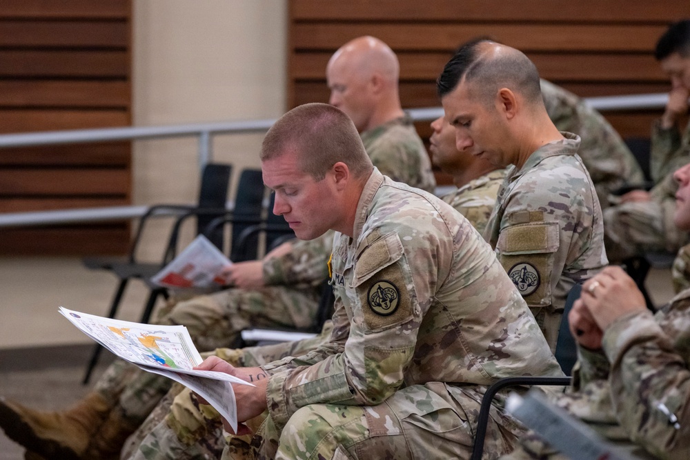 Imagem relacionada à notícia: III Corpo Armado examina a guerra moderna durante a série Russa Way of War