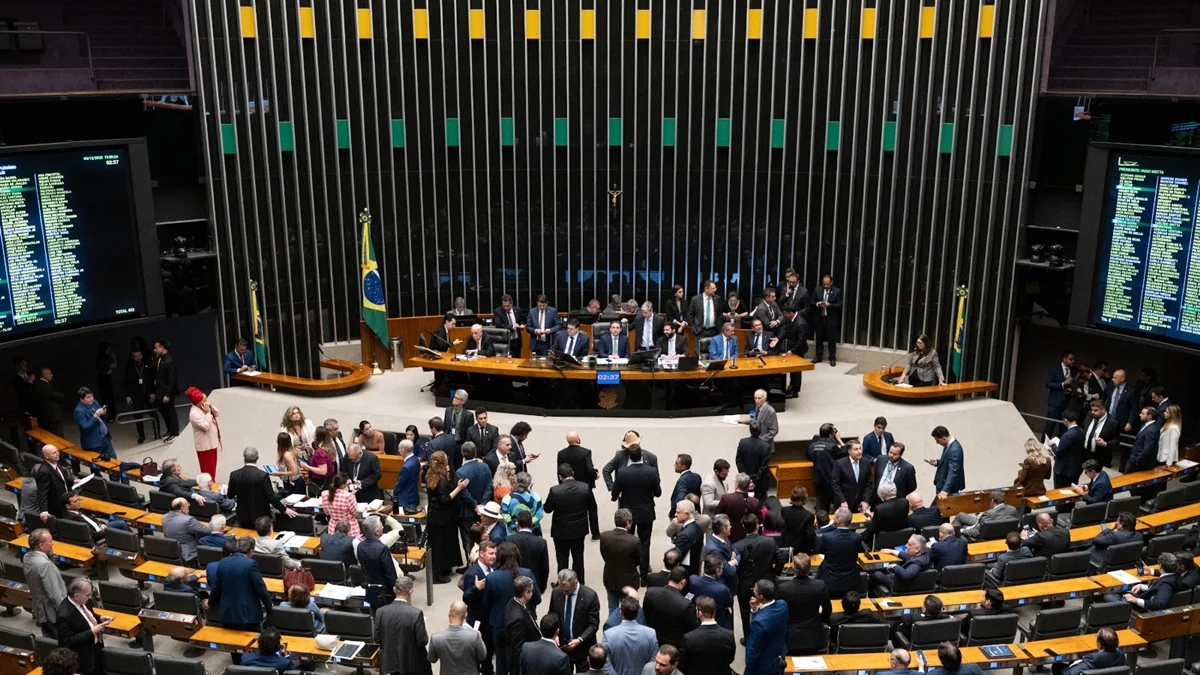 O terceiro caminho leva ao Centrão (por Paulo Markum)