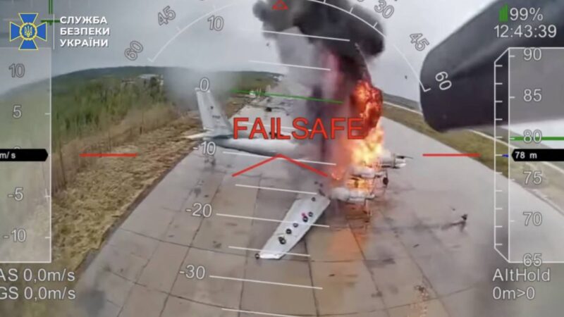 Imagem relacionada à notícia: Como o impacto da ‘Operação Spiderweb. está remodelando a guerra da Rússia na Ucrânia