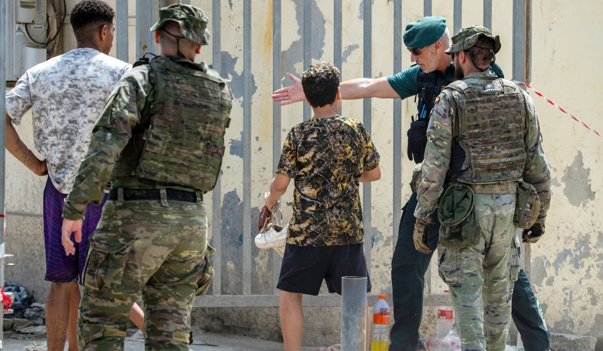 A Espanha abre inquérito criminal sobre o aumento de migrantes em Ceuta