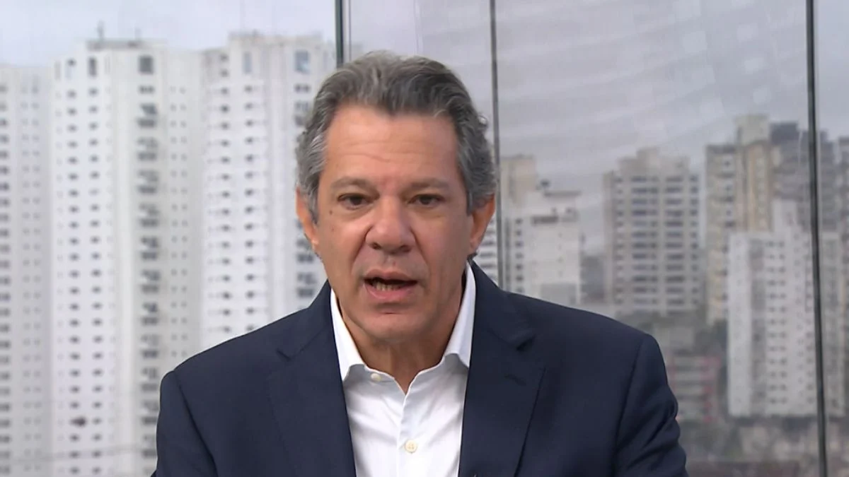 Haddad sobre rejeição em São Paulo: "Política está difícil para todo mundo"