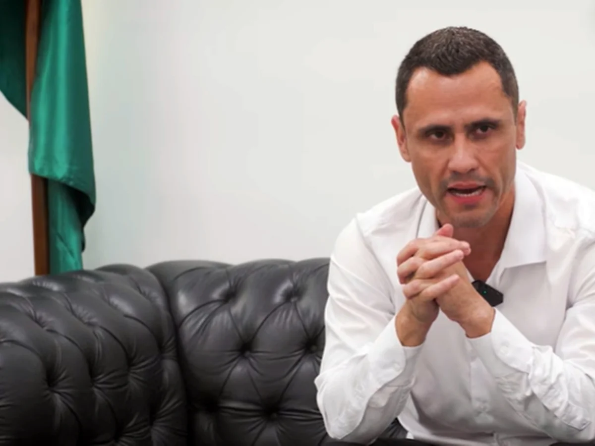 Real Time: líder em MG, Cleitinho também tem maior rejeição; veja ranking