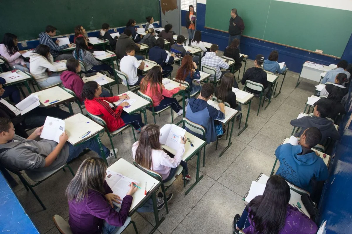 Pisa: educação brasileira segue inferior à de outros países, mas melhora