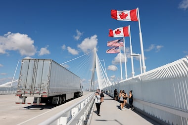 Tarifas de retaliação do Canadá sobre produtos dos EUA entram em vigor nesta terça-feira