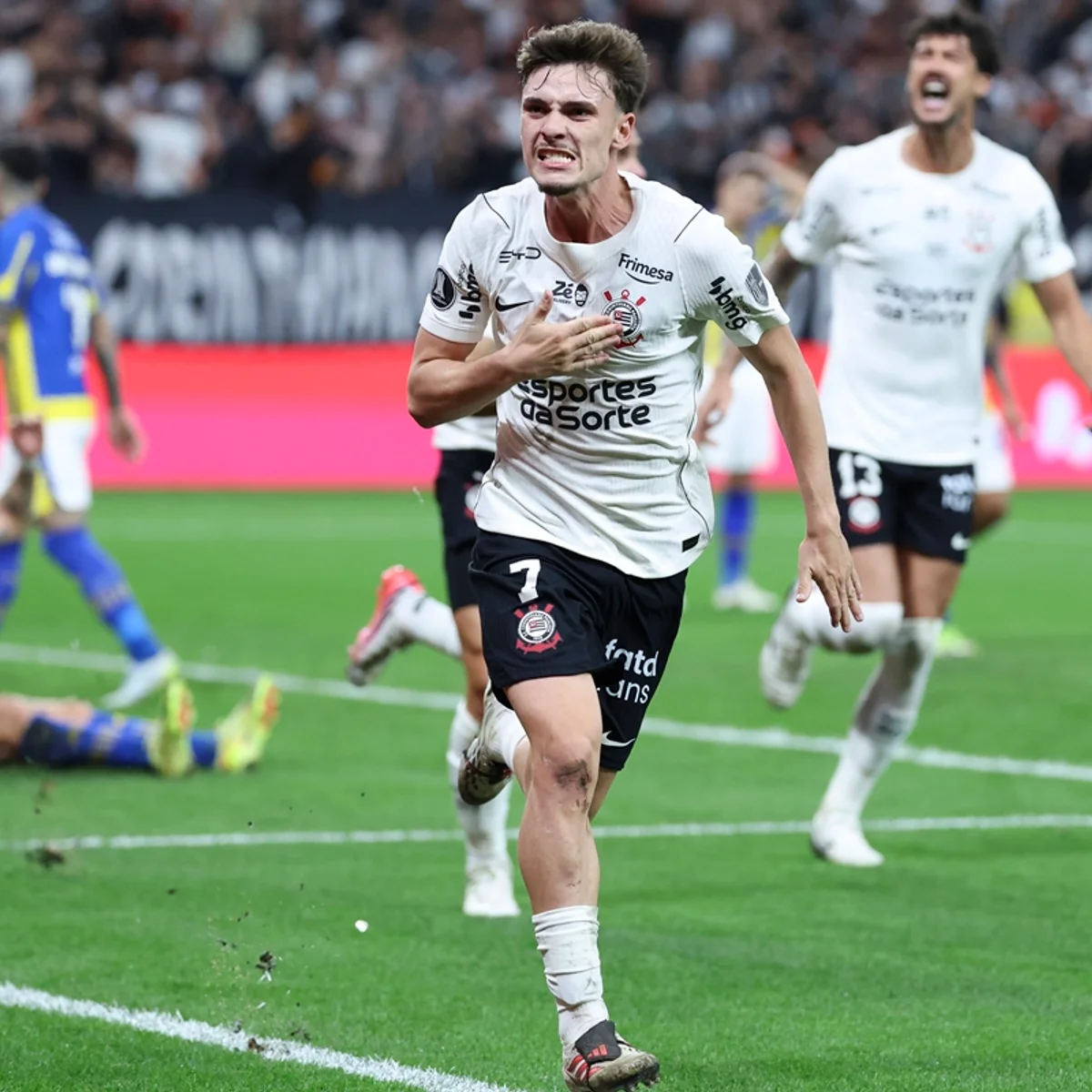 Estudiantes x Corinthians: saiba onde assistir ao duelo pela Libertadores